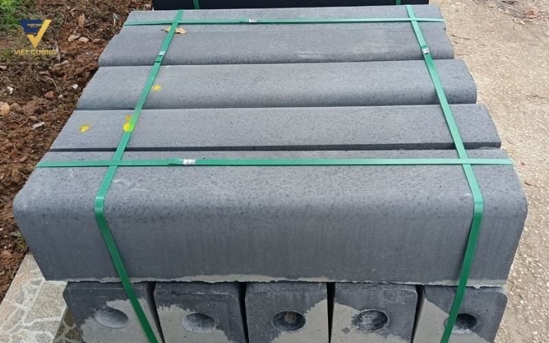 Ưu điểm của bó vỉa 18x30x100 (cm) vuông