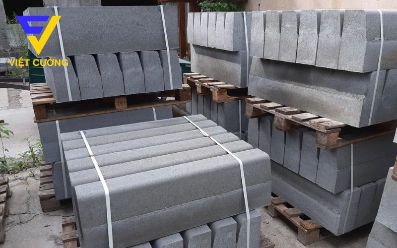 bo-via-18x30x100-cm-vuong-1-fix Bó vỉa 18x30x100 (cm) vuông tại Việt Cường