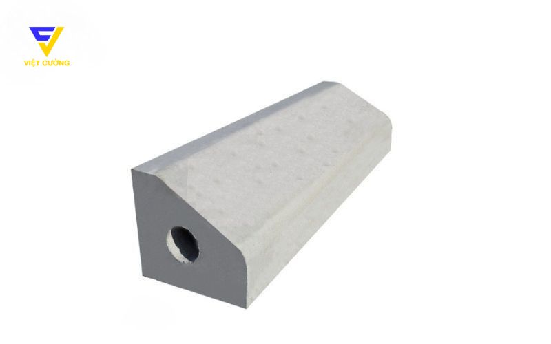 Điểm nổi bật của bó vỉa 23x26x100 (cm) so với dòng thông thường