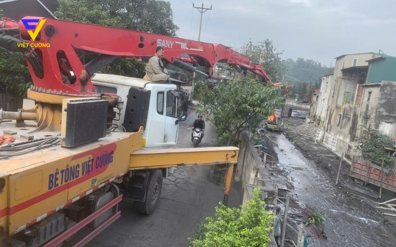 Sử dụng bê tông thương phẩm mác 300 để thi công móng nhà cao tầng