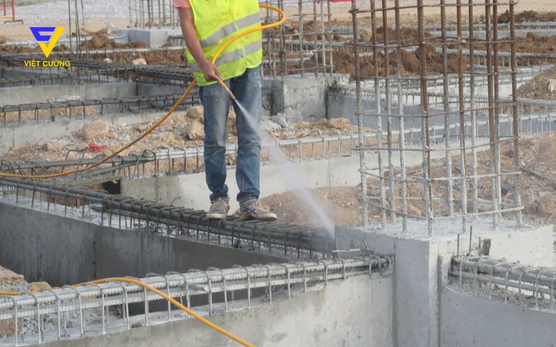 Bảo dưỡng bê tông làm ổn định cấu trúc bề mặt